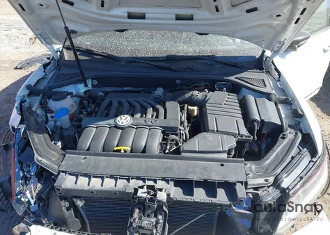 2018 Volkswagen Passat 3.6L V6 Gt from USA, damaged, VIN 1VWJM7A34JC039455